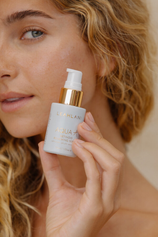 Leahlani Aqua A Retinoid Renewing Serum – Bild 5